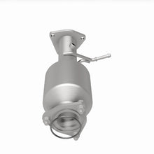 Load image into Gallery viewer, MagnaFlow Exhaust Products 5571293 California CARB Direct-Fit Catalytic Converter for Select Honda CR-V