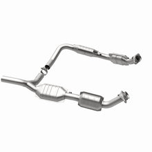 Load image into Gallery viewer, MagnaFlow Exhaust Products 51640 OEM Grade Direct-Fit Catalytic Converter for Select Ford E-150, Ford E-250