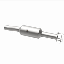 Load image into Gallery viewer, MagnaFlow Exhaust Products 280446 OEM Grade Direct-Fit Catalytic Converter for Select Ford E-450 Super Duty