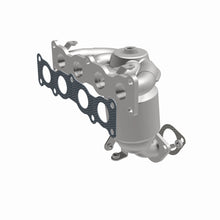 Load image into Gallery viewer, MagnaFlow Exhaust Products 22-086 OEM Grade Manifold Catalytic Converter for Select Hyundai Santa Fe Sport