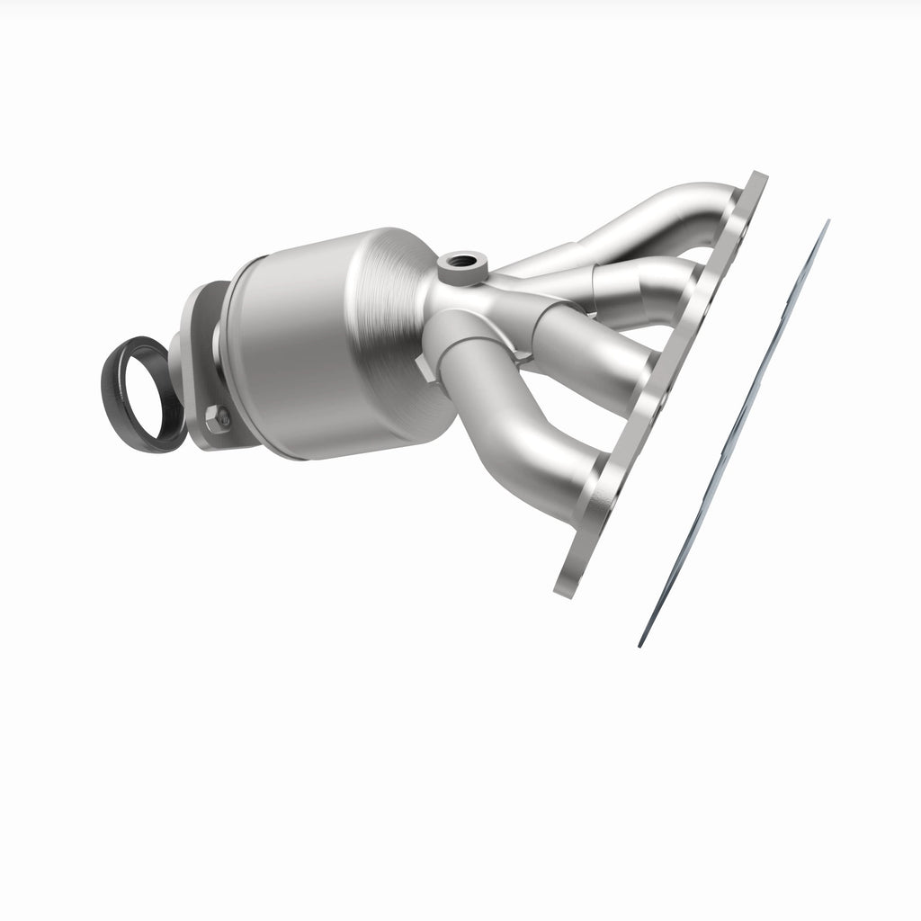 MagnaFlow Exhaust Products 290103 OEM Grade Manifold Catalytic Converter for Select Mitsubishi Outlander, Mitsubishi Outlander Sport