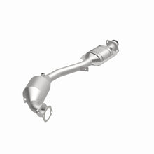 Load image into Gallery viewer, MagnaFlow Exhaust Products 5481622 California CARB Direct-Fit Catalytic Converter for Select Subaru Outback