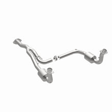Load image into Gallery viewer, MagnaFlow Exhaust Products 5451186 California CARB Direct-Fit Catalytic Converter for Select Jeep Liberty
