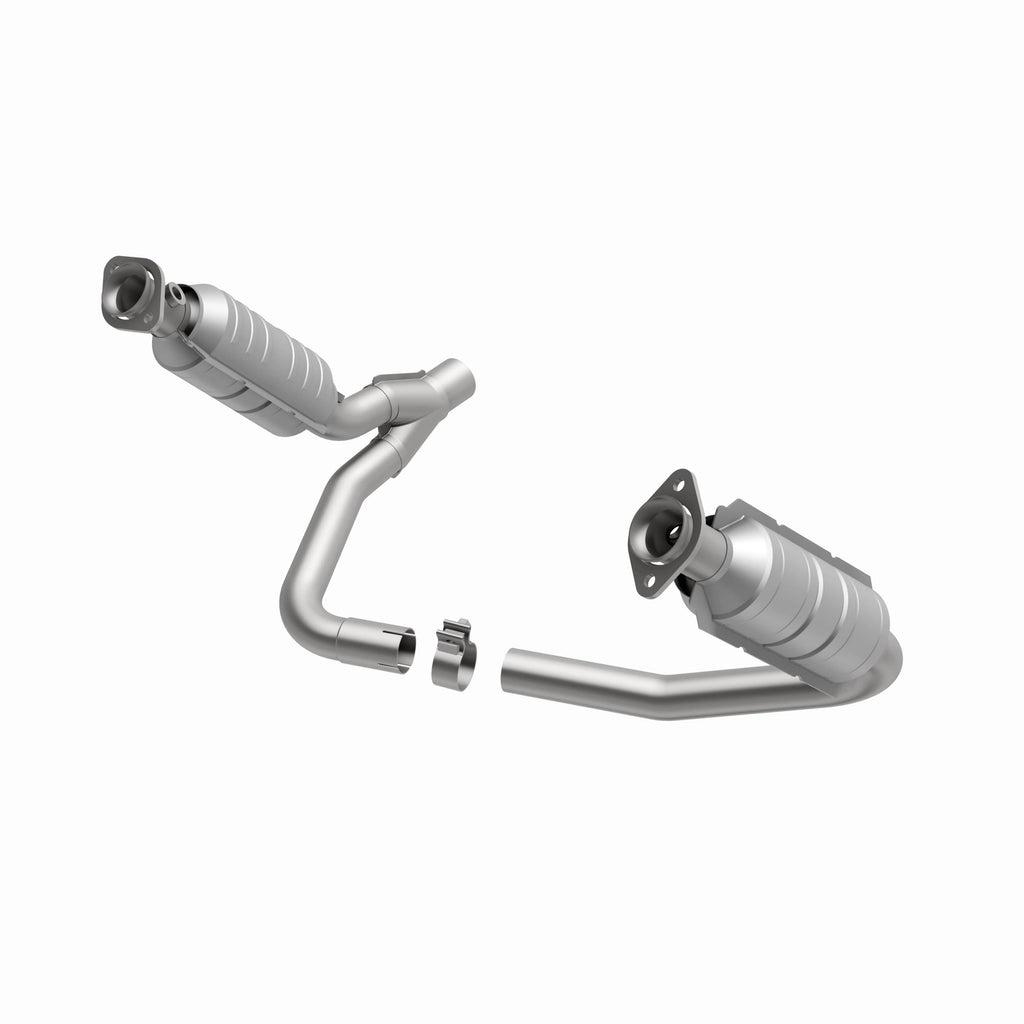 MagnaFlow Exhaust Products 4451627 California CARB Direct-Fit Catalytic Converter for Select Mitsubishi Raider