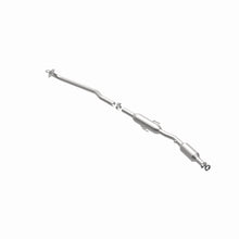Load image into Gallery viewer, MagnaFlow Exhaust Products 4481189 California CARB Direct-Fit Catalytic Converter for Select Chevrolet Prizm, Toyota Corolla