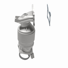 Load image into Gallery viewer, MagnaFlow Exhaust Products 5531020 California CARB Manifold Catalytic Converter for Select Honda CR-V