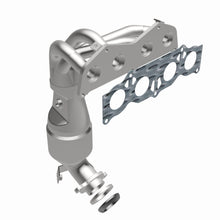 Load image into Gallery viewer, MagnaFlow Exhaust Products 5531078 California CARB Manifold Catalytic Converter for Select Pontiac Vibe
