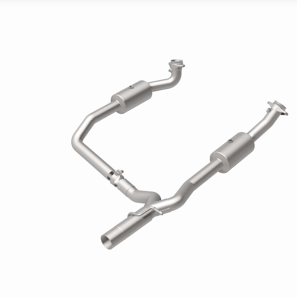 MagnaFlow Exhaust Products 21-599 OEM Grade Direct-Fit Catalytic Converter for Select Ford E-250, Ford E-350 Super Duty
