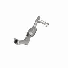 Load image into Gallery viewer, MagnaFlow Exhaust Products 51792 OEM Grade Direct-Fit Catalytic Converter for Select Ford Expedition, Ford F-150, Lincoln Navigator