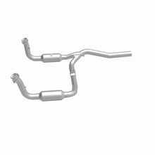 Load image into Gallery viewer, MagnaFlow Exhaust Products 5551148 California CARB Direct-Fit Catalytic Converter for Select Dodge Nitro, Jeep Liberty