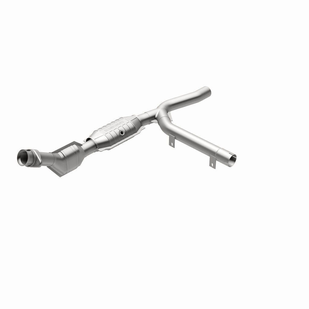 MagnaFlow Exhaust Products 51301 OEM Grade Direct-Fit Catalytic Converter for Select Ford F-150, Ford F-150 Heritage