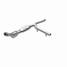 Load image into Gallery viewer, MagnaFlow Exhaust Products 51301 OEM Grade Direct-Fit Catalytic Converter for Select Ford F-150, Ford F-150 Heritage