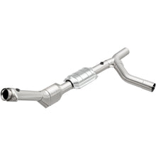 Load image into Gallery viewer, MagnaFlow Exhaust Products 23133 HM Grade Direct-Fit Catalytic Converter for Select Ford E-150, Ford E-150 Club Wagon, Ford E-150 Econoline, Ford E-150 Econoline Club Wagon, Ford E-250