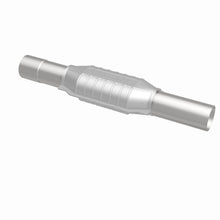 Load image into Gallery viewer, MagnaFlow Exhaust Products 93488 Standard Grade Direct-Fit Catalytic Converter for Select Chevrolet Blazer, Chevrolet C1500 Suburban, Chevrolet C2500 Suburban, Chevrolet K1500 Suburban, Chevrolet K2500 Suburban, GMC C1500 Suburban, GMC C2500 Suburban,