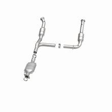 Load image into Gallery viewer, MagnaFlow Exhaust Products 49404 OEM Grade Direct-Fit Catalytic Converter for Select Ford Explorer, Lincoln Aviator, Mercury Mountaineer