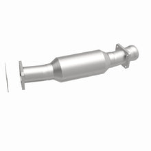 Load image into Gallery viewer, MagnaFlow Exhaust Products 3391425 California CARB Direct-Fit Catalytic Converter for Select International Scout II