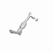 Load image into Gallery viewer, MagnaFlow Exhaust Products 447130 California CARB Direct-Fit Catalytic Converter for Select Ford Expedition, Ford F-150, Ford F-250, Lincoln Navigator