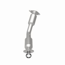 Load image into Gallery viewer, MagnaFlow Exhaust Products 551753 California CARB Direct-Fit Catalytic Converter for Select Nissan Sentra, Nissan Versa, Nissan Versa Note