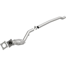 Load image into Gallery viewer, MagnaFlow Exhaust Products 93277 HM Grade Direct-Fit Catalytic Converter for Select Chrysler Voyager, Dodge Caravan, Dodge Grand Caravan, Plymouth Grand Voyager, Plymouth Voyager