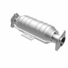 Load image into Gallery viewer, MagnaFlow Exhaust Products 23876 HM Grade Direct-Fit Catalytic Converter for Select Hyundai Elantra, Hyundai Tiburon, Kia Sportage