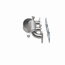 Load image into Gallery viewer, MagnaFlow Exhaust Products 452282 California CARB Manifold Catalytic Converter for Select Chevrolet Tracker, Suzuki Grand Vitara, Suzuki Vitara