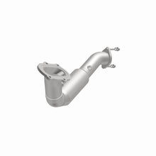 Load image into Gallery viewer, MagnaFlow Exhaust Products 5561847 California CARB Direct-Fit Catalytic Converter for Select Chevrolet Corvette