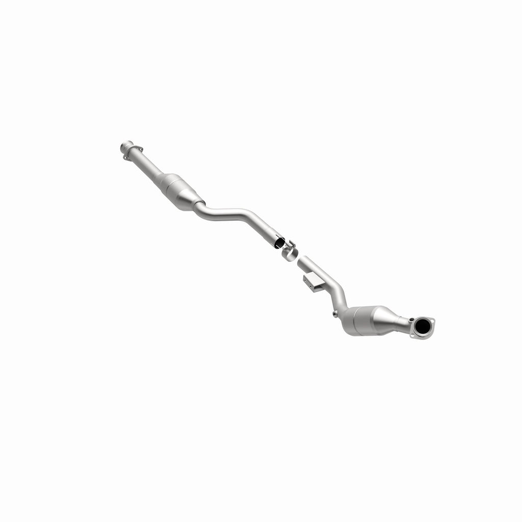MagnaFlow Exhaust Products 51422 OEM Grade Direct-Fit Catalytic Converter for Select Mercedes-Benz E320