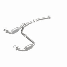 Load image into Gallery viewer, MagnaFlow Exhaust Products 24081 HM Grade Direct-Fit Catalytic Converter for Select Chevrolet Express 1500, Chevrolet Express 2500, GMC Savana 1500, GMC Savana