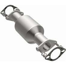 Load image into Gallery viewer, MagnaFlow Exhaust Products 5491924 California CARB Direct-Fit Catalytic Converter for Select Kia Sorento