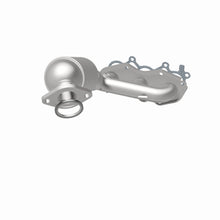Load image into Gallery viewer, MagnaFlow Exhaust Products 5582545 California CARB Manifold Catalytic Converter for Select Lexus RX350, Toyota Highlander, Toyota Sienna