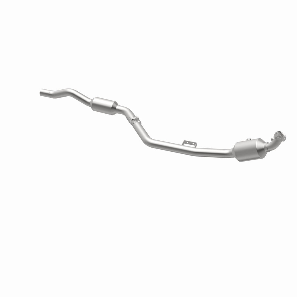 MagnaFlow Exhaust Products 51666 OEM Grade Direct-Fit Catalytic Converter for Select Mercedes-Benz E350