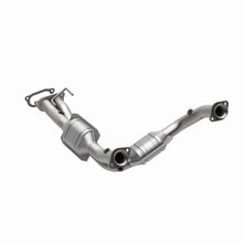 Load image into Gallery viewer, MagnaFlow Exhaust Products 49682 OEM Grade Direct-Fit Catalytic Converter for Select Ford Ranger, Mazda B4000