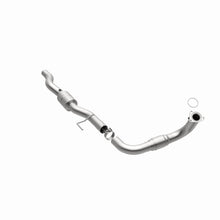 Load image into Gallery viewer, MagnaFlow Exhaust Products 447268 California CARB Direct-Fit Catalytic Converter for Select Chevrolet Avalanche 2500, Chevrolet Suburban 2500, GMC Yukon XL