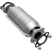 Load image into Gallery viewer, MagnaFlow Exhaust Products 23171 HM Grade Direct-Fit Catalytic Converter for Select Hyundai Accent, Kia Rio, Kia Rio5