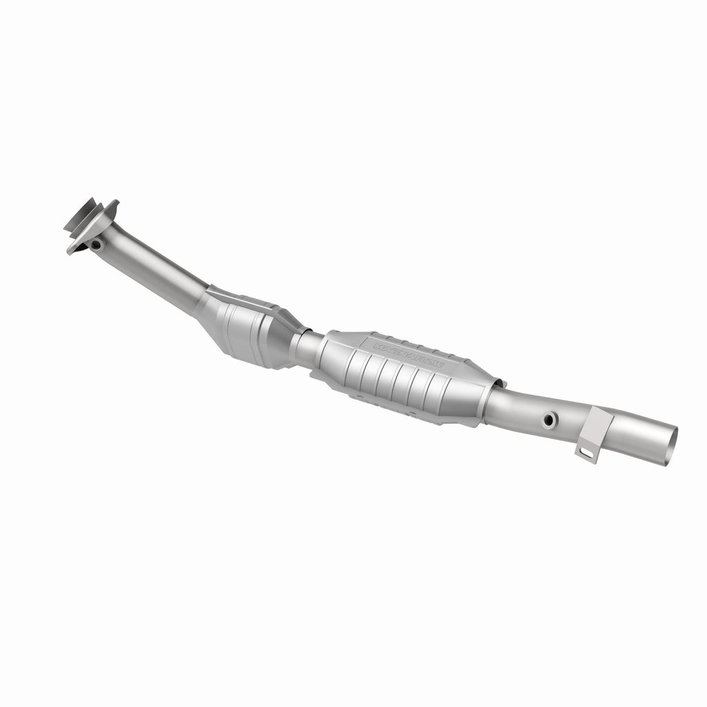 MagnaFlow Exhaust Products 51727 OEM Grade Direct-Fit Catalytic Converter for Select Ford F-150, Ford F-150 Heritage