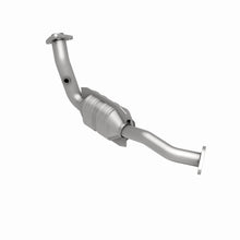 Load image into Gallery viewer, MagnaFlow Exhaust Products 447231 California CARB Direct-Fit Catalytic Converter for Select Nissan Frontier, Nissan Xterra