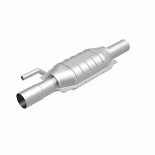 Load image into Gallery viewer, MagnaFlow Exhaust Products 3391223 California CARB Direct-Fit Catalytic Converter for Select Dodge Ram 2500, Dodge Ram