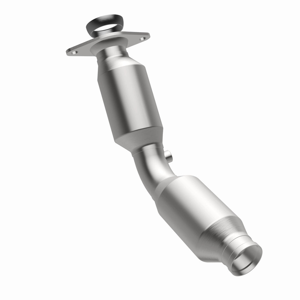 MagnaFlow Exhaust Products 52456 OEM Grade Semi-Direct Fit Catalytic Converter for Select Lexus CT200h, Toyota Prius V