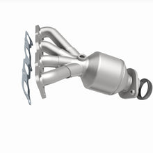 Load image into Gallery viewer, MagnaFlow Exhaust Products 290103 OEM Grade Manifold Catalytic Converter for Select Mitsubishi Outlander, Mitsubishi Outlander Sport
