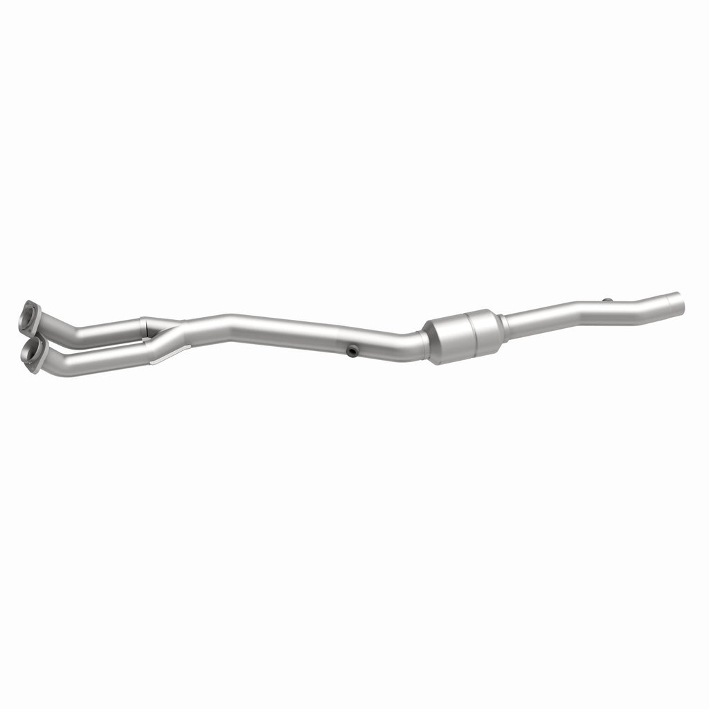 MagnaFlow Exhaust Products 4481687 California CARB Direct-Fit Catalytic Converter for Select BMW 840Ci