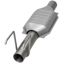 Load image into Gallery viewer, MagnaFlow Exhaust Products 23292 Standard Grade Direct-Fit Catalytic Converter for Select Dodge B150, Dodge B250, Dodge B350