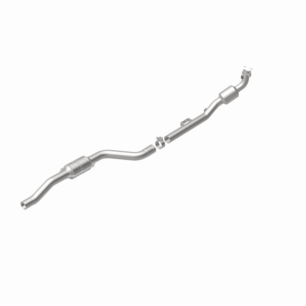 MagnaFlow Exhaust Products 454040 California CARB Direct-Fit Catalytic Converter for Select Mercedes-Benz E320