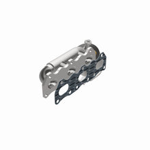 Load image into Gallery viewer, MagnaFlow Exhaust Products 49051 OEM Grade Manifold Catalytic Converter for Select Chevrolet Tracker, Suzuki Grand Vitara, Suzuki Vitara, Suzuki XL-7