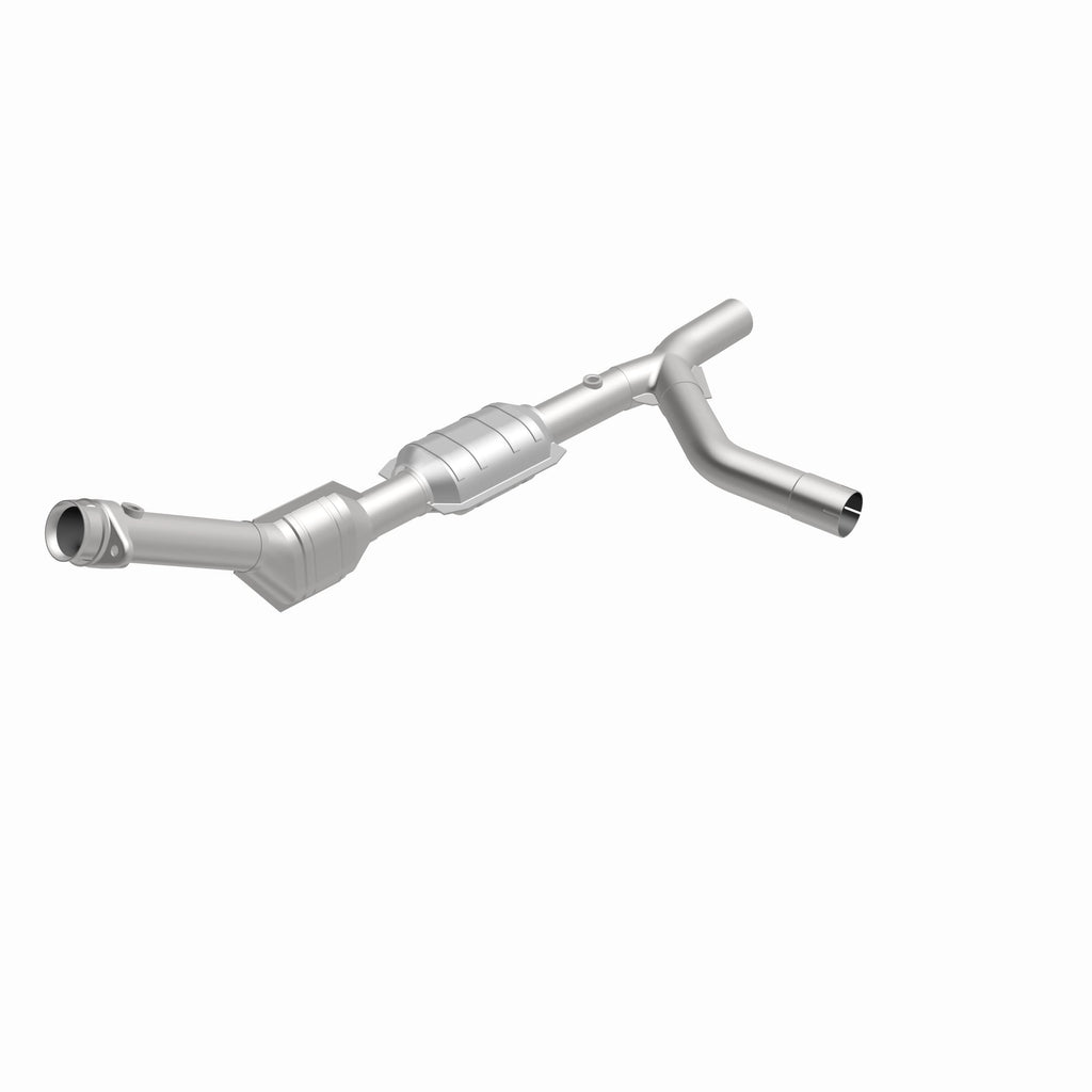 MagnaFlow Exhaust Products 447157 California CARB Direct-Fit Catalytic Converter for Select Ford E-150 Econoline, Ford E-150 Econoline Club Wagon