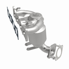 Load image into Gallery viewer, MagnaFlow Exhaust Products 22-084 OEM Grade Manifold Catalytic Converter for Select Hyundai Santa Fe, Hyundai Tucson, Kia Sorento, Kia Sportage