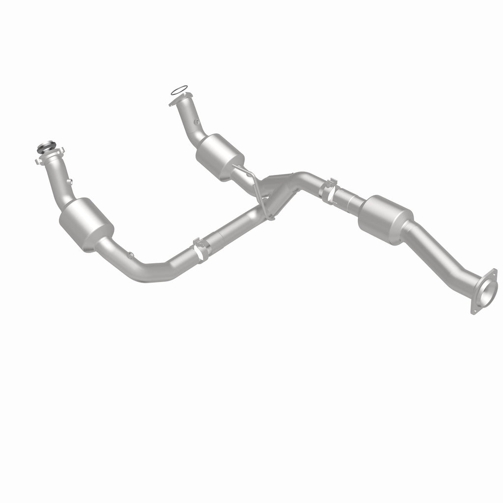 MagnaFlow Exhaust Products 280745 OEM Grade Direct-Fit Catalytic Converter for Select Chevrolet Silverado HD, Chevrolet Silverado HD, GMC Sierra HD, GMC Sierra HD