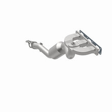 Load image into Gallery viewer, MagnaFlow Exhaust Products 5531758 California CARB Manifold Catalytic Converter for Select BMW 325Ci, BMW 325i
