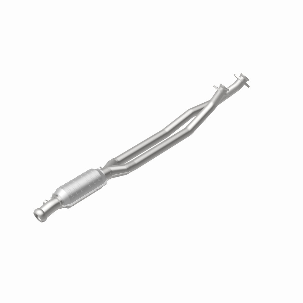 MagnaFlow Exhaust Products 23954 HM Grade Direct-Fit Catalytic Converter for Select Volvo 960, Volvo S90, Volvo V90