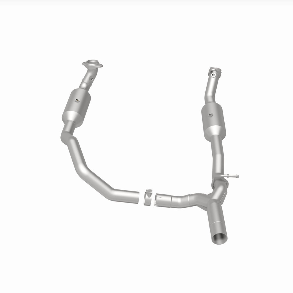 MagnaFlow Exhaust Products 280014 OEM Grade Direct-Fit Catalytic Converter for Select Ford E-350 Super Duty, Ford E-450 Super Duty