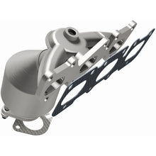 Load image into Gallery viewer, MagnaFlow Exhaust Products 5531685 California CARB Manifold Catalytic Converter for Select Hyundai Azera, Hyundai Sonata